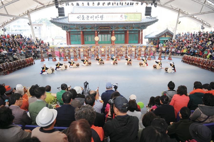 Annual Seoul Folk Festival images